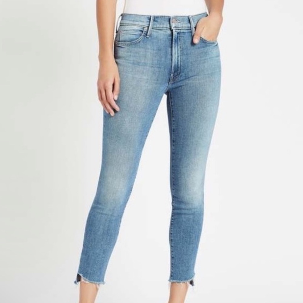MOTHER 28 The Stunner Crop Step Fray in Camp Expert EUC Denim Jean Pant Revolve